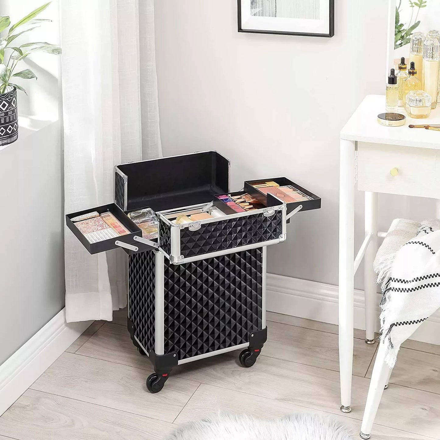 In And OutdoorMatch Cosmetic Case Alanna - Trolley - Make-up Case - Met Handvat - Met 4 Universele Wielen - 4 Uittrekbare Compartimenten - Voor Reizen - Zwart Make-up koffer