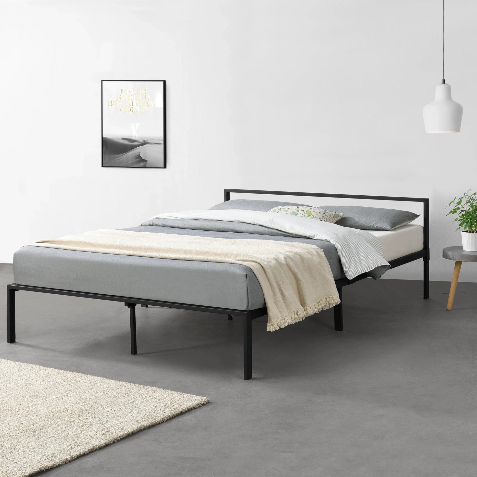 In And OutdoorMatch Stalen bed Ricky - Bedframe - Met bedbodem - 160x200 cm - Matzwart - Modern design Bedframe